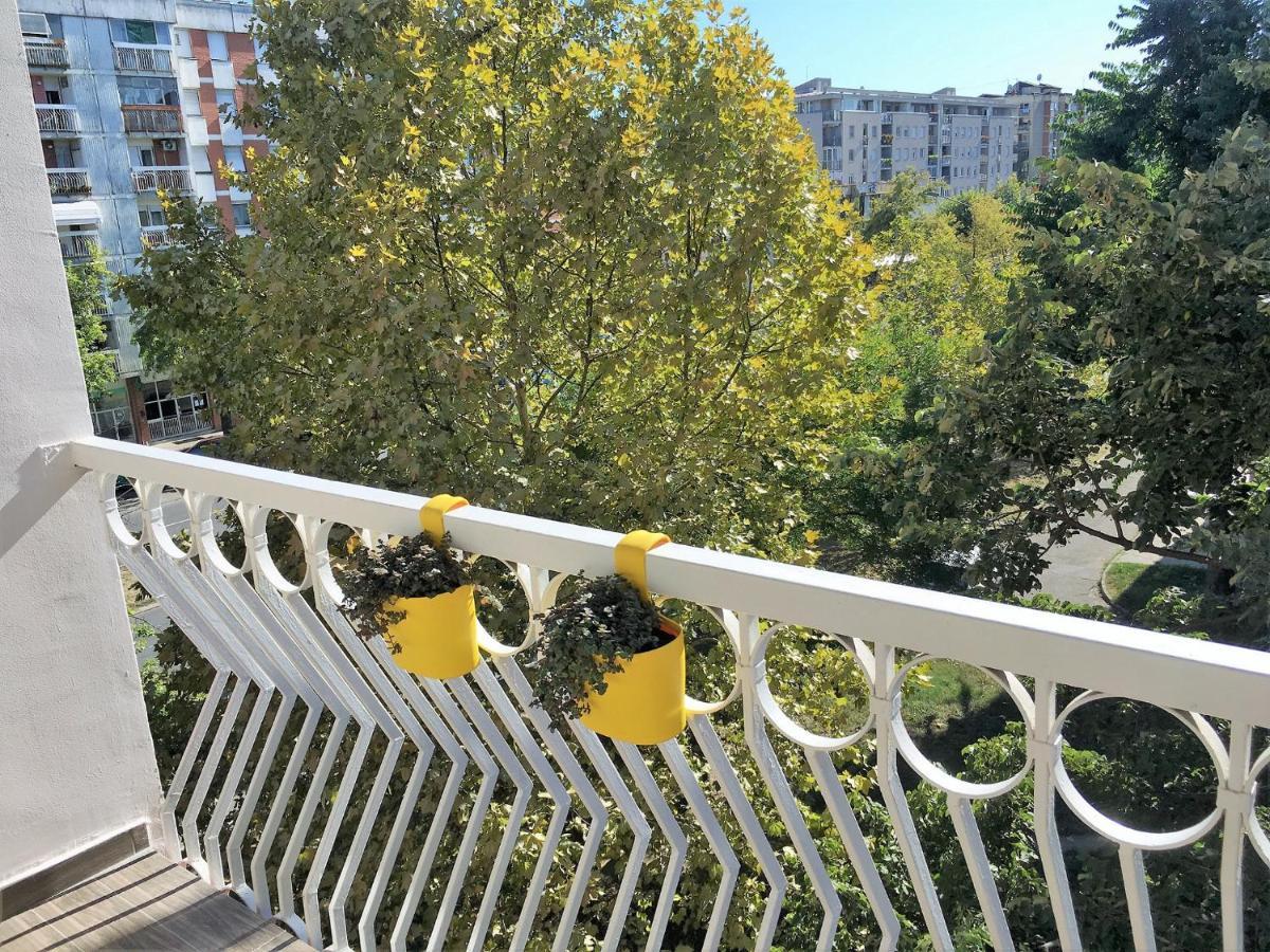 Balzak 64M2, Free Parking & Wi-Fi Apartment Novi Sad Exterior photo