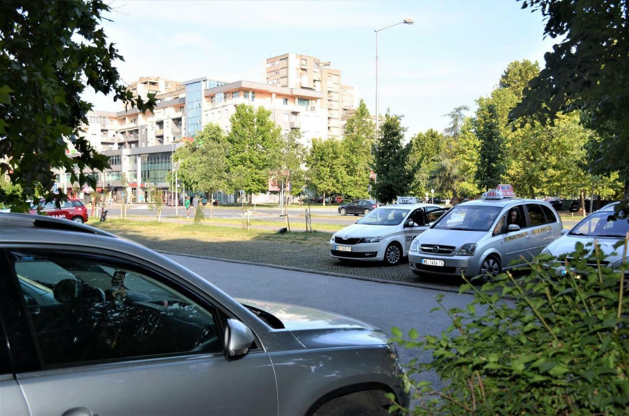 Balzak 64M2, Free Parking & Wi-Fi Apartment Novi Sad Exterior photo